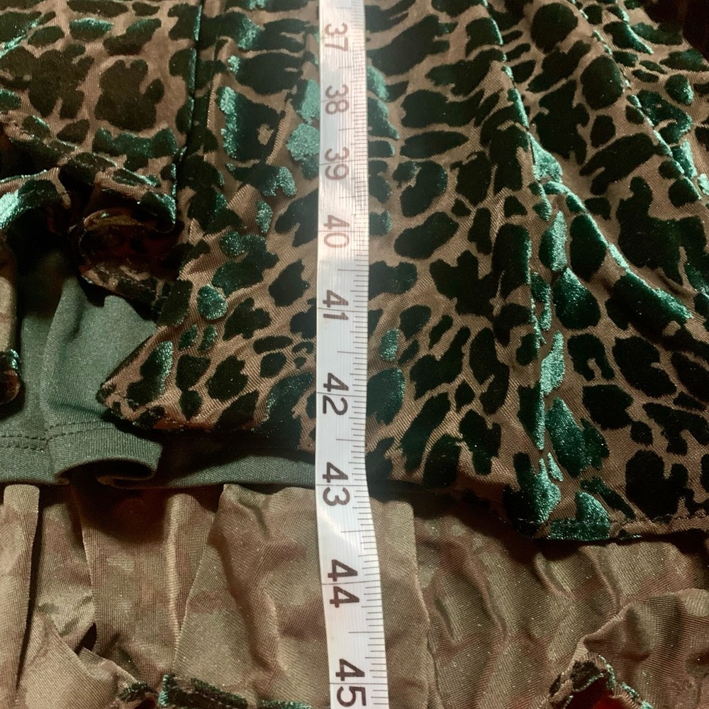 Calvin Klein, flocked dress, leopard pattern. Women’s 14 $50 - Picture 6 of 6